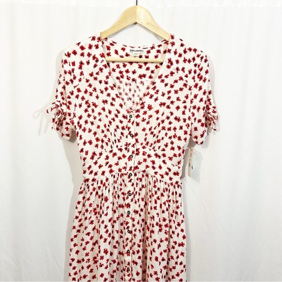 NWT Billabong Twist Twirl Button Down Short Sleeve Floral Dress - Picture 4 of 12